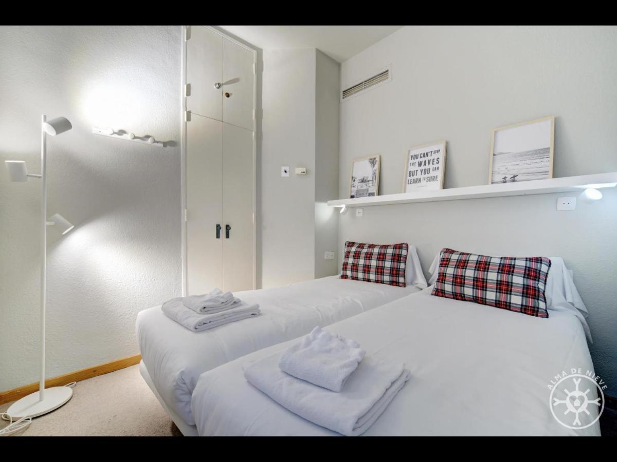 Ferienwohnung Conilh De Alma De Nieve Naut Aran Exterior foto